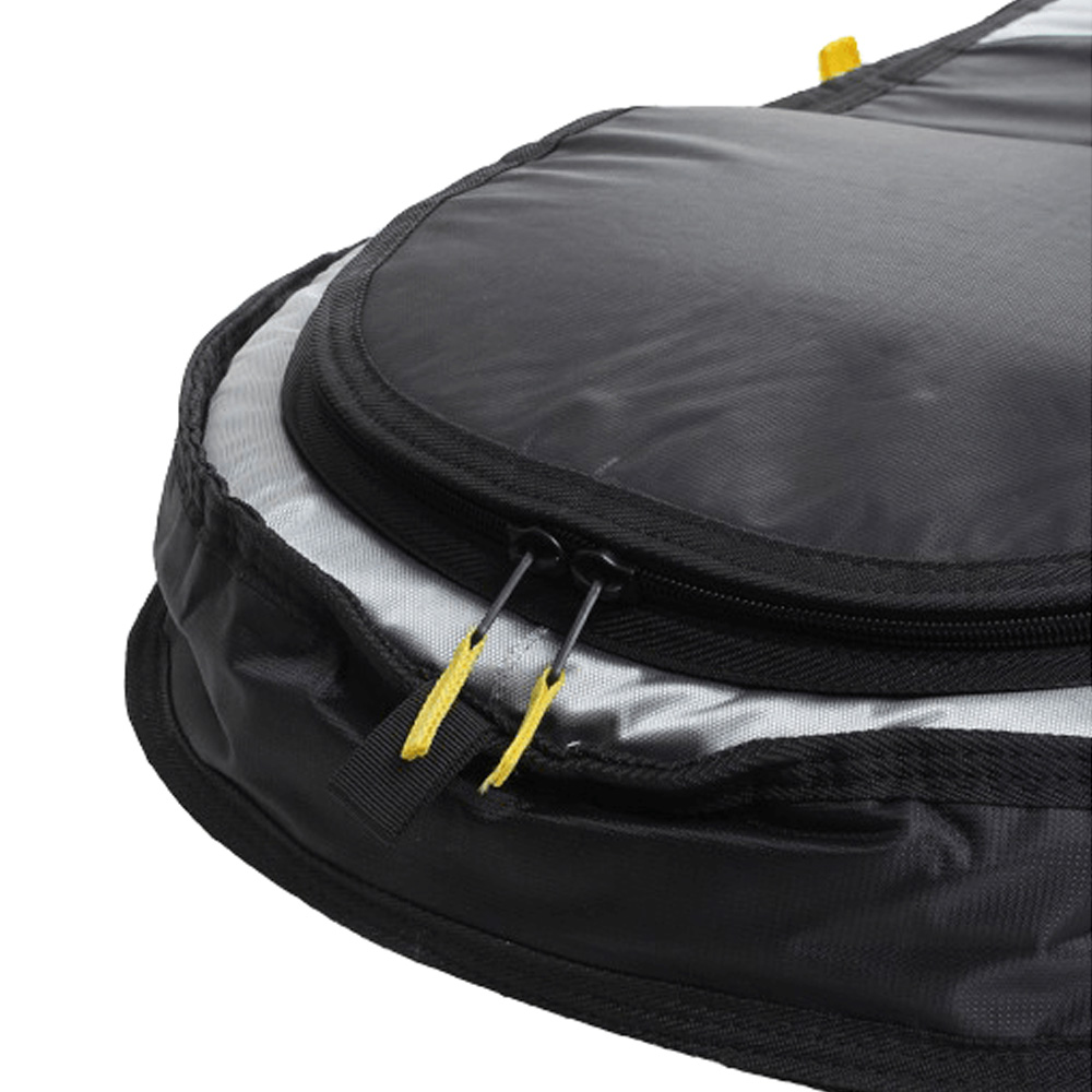 travelbag tail and zips